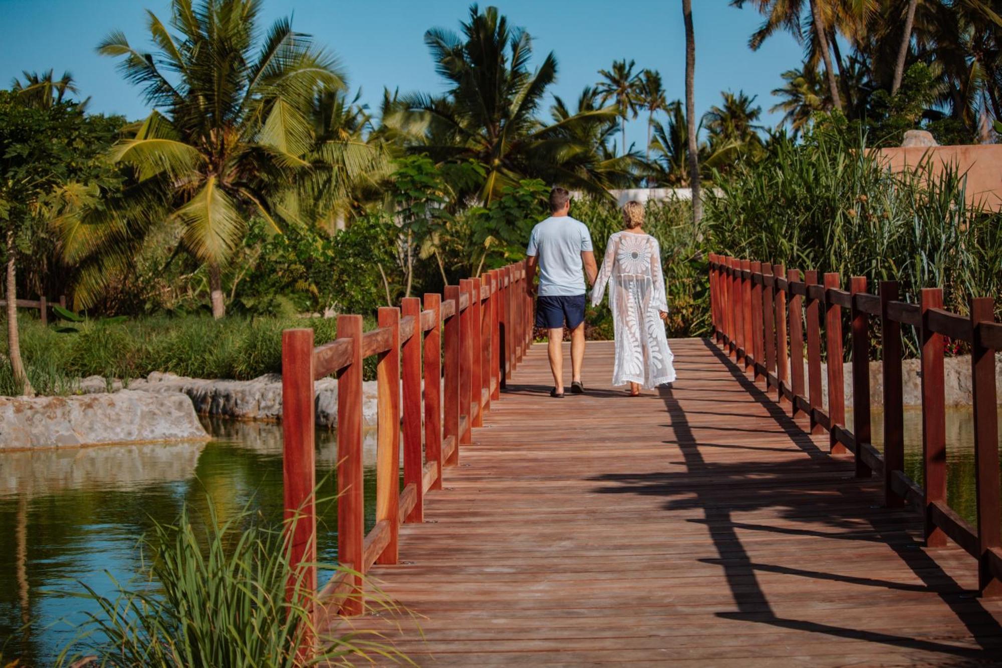 Ycona Luxury Resort Uroa Buitenkant foto