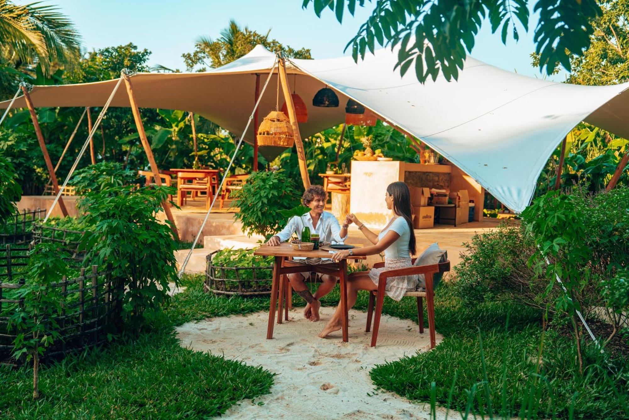 Ycona Luxury Resort Uroa Buitenkant foto